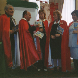 Firenze 29-02-2004 preso Hotel Michelangelo, Accademia Araldica Internazionale "Il Marzocco" Titolo Onorifico Accademico Gentilizio "per la Classe Belle Arti". Nomina di "Nobil Donna"