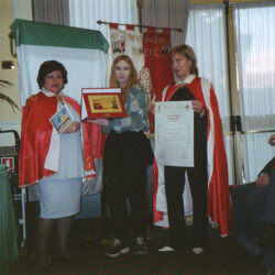 Firenze 29-02-2004 preso Hotel Michelangelo, Accademia Araldica Internazionale "Il Marzocco" Titolo Onorifico Accademico Gentilizio "per la Classe Belle Arti". Nomina di "Nobil Donna"