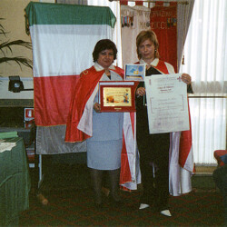 Firenze 29-02-2004 preso Hotel Michelangelo, Accademia Araldica Internazionale "Il Marzocco" Titolo Onorifico Accademico Gentilizio "per la Classe Belle Arti". Nomina di "Nobil Donna"