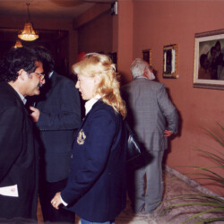 L'Aquila dal 23 al 29 di agosto 2002 mostra personale di pittura ad olio, matita, con tè e acquerello con il titolo "L'ANUMUS E L'ANIMA, GUARDANDO DENTRO"... "L'Aquila nel mio ricordo"
Presso il Ridotto del Teatro Stabile Comunale del L'Aquila inaugurata da Gianpiero Linardi critico d'Arte di Roma. Richiesta dalla popolazione locale la proroga della mostra tramite i quotidiani: Il Centro, Il Tempo, Il Messaggero.