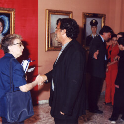 L'Aquila dal 23 al 29 di agosto 2002 mostra personale di pittura ad olio, matita, con tè e acquerello con il titolo "L'ANUMUS E L'ANIMA, GUARDANDO DENTRO"... "L'Aquila nel mio ricordo"
Presso il Ridotto del Teatro Stabile Comunale del L'Aquila inaugurata da Gianpiero Linardi critico d'Arte di Roma. Richiesta dalla popolazione locale la proroga della mostra tramite i quotidiani: Il Centro, Il Tempo, Il Messaggero.