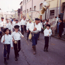Processione e Trasporto del quadro della Madonna del Monte. Marta (VT)