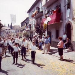 Processione e Trasporto del quadro della Madonna del Monte. Marta (VT)