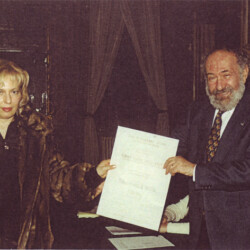 Direttore RAI Mario Pinzanti (25 anni di RAI Radio Televisione Italiana) (RM). Consegna Gran Gala dell'Arte su pergamena. Sala del Trono Palazzo Barberini Roma