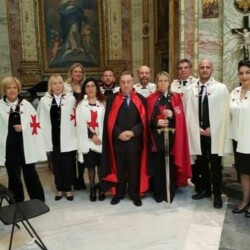 ROMA 26.02.2017 - CHIESA DELLA " TRINITA'" ELEVAZIONE A: " DAMA E CAVALIERI TEMPLARI FEDERICIANI" LA DUCHESSA "MARIA ASSUNTA dé FRASSINE" (CON LE SUE CONSORELLE E I SUOI CONFRATELLI)