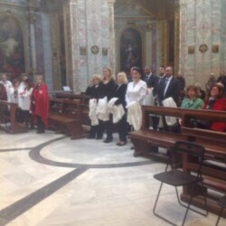 ROMA 26.02.2017 - CHIESA DELLA " TRINITA'" ELEVAZIONE A: " DAMA E CAVALIERI TEMPLARI FEDERICIANI" LA DUCHESSA "MARIA ASSUNTA dé FRASSINE" (CON LE SUE CONSORELLE E I SUOI CONFRATELLI)