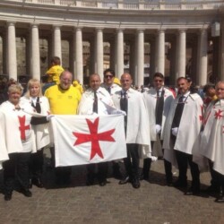 ROMA 07.05.2017 - P.ZZA S. PIETRO - METER ONLUS - DON DI NOTO FORTUNATO - "GIORNATA BAMBINI VITTIME CONTRO LA (PEDOFILIA, LA PEDOPORNOGRAFIA, LO SFRUTTAMENTO E L'INDIFFERENZA)
(TEMPLARI FEDERICIANI)