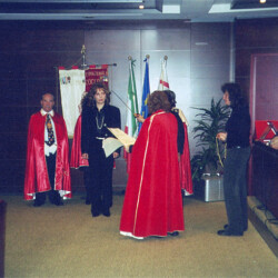 Firenze 29-02-2004 presso Hotel Michelangelo, Accademia Araldica Internazionale "Il Marzocco" Titolo Onorifico Accademico Gentilizio "per la Classe Belle Arti". Nomina di "Nobil Donna"