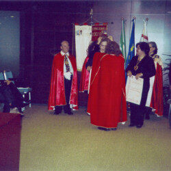 Firenze 29-02-2004 presso Hotel Michelangelo, Accademia Araldica Internazionale "Il Marzocco" Titolo Onorifico Accademico Gentilizio "per la Classe Belle Arti". Nomina di "Nobil Donna"
