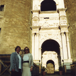 22-26/05/2002 Napoli. Mostra Internazionale di Pittura sugli "Spalti del Maschio Angioino" Rassegna Artistica. "La Grande Festa dell'Arte" Conferita Medaglia d'Argento e Diploma d'Onore