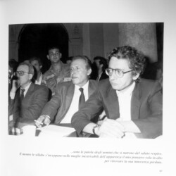 Sono le parole degli uomini che si nutrono del salto respiro e mentre le sillabe si inceppano nelle maglie inestricabili dell'apparenza il mio pensiero vola in alto per ritrovare la sua innocenza perduta