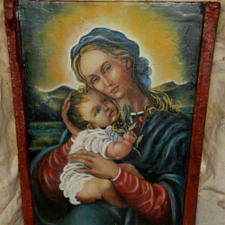 Messaggio di Pace: "Ovunque io sia porterò la Pace in questo luogo e in tutto il Mondo - Riproduzione su tegola romana della Madonna della Pace - 11 settembre 2001 - In memoria delle Torri Gemelle di New York (riproduzione)