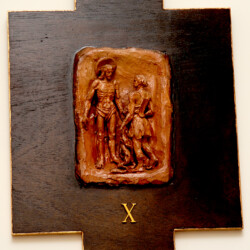 Restauro delle 15 Via Crucis in terracotta della Chiesa "Sacra Famiglia". Pianoscarano Viterbo